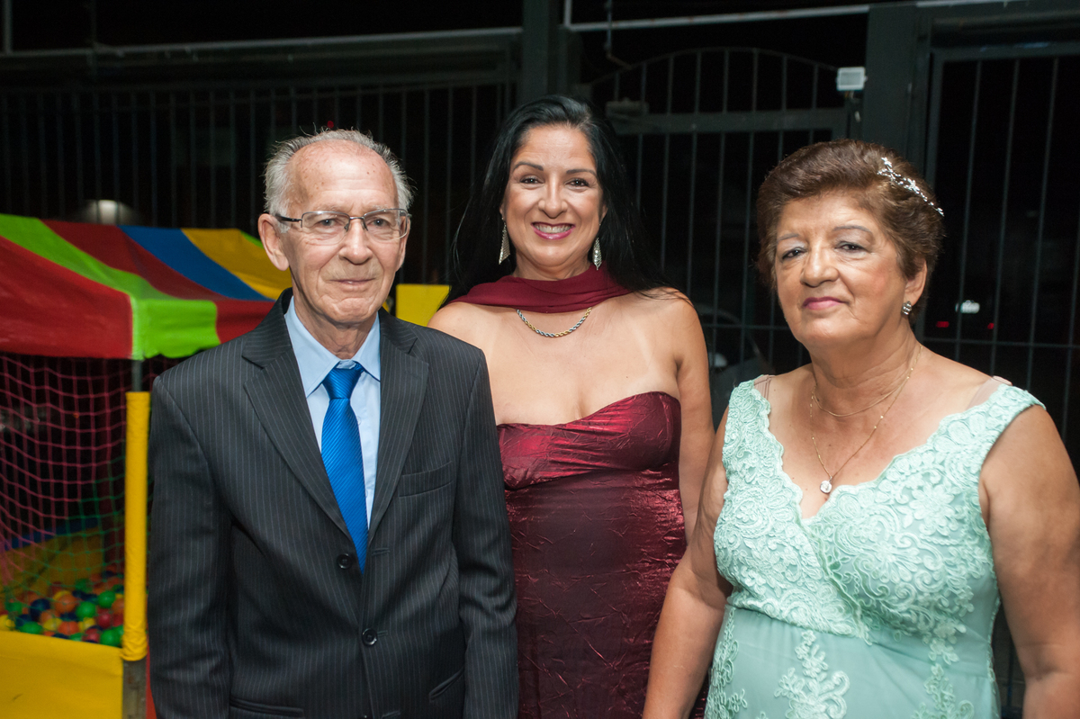 Festa-de-50anos-de-casamento-de-Olando-e-Oliria-bodas-de-ouro-daltocampos-com-na-casa-de-eventos-zoeira-Zona-Norte-de-Porto-Alegre-RS