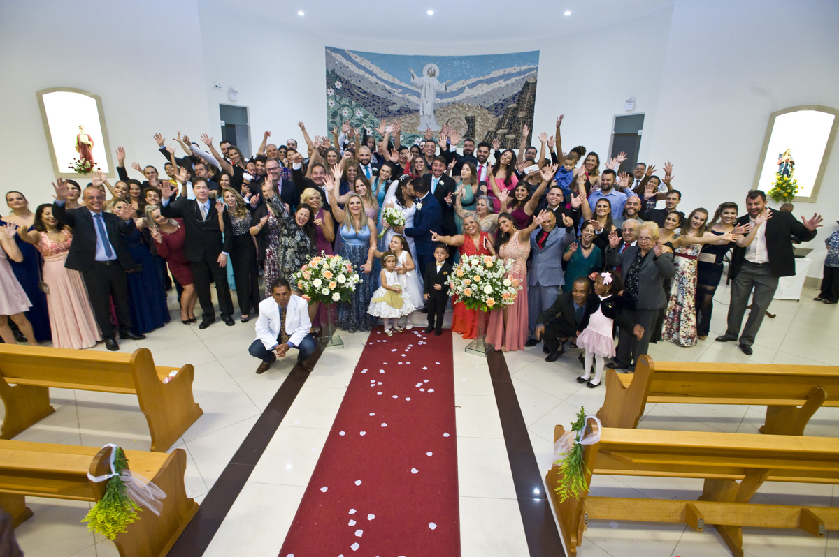 Felicidade, Amor, Paixão, Emoção e a quebra de protocolo, todos os convidados para a foto geral.....