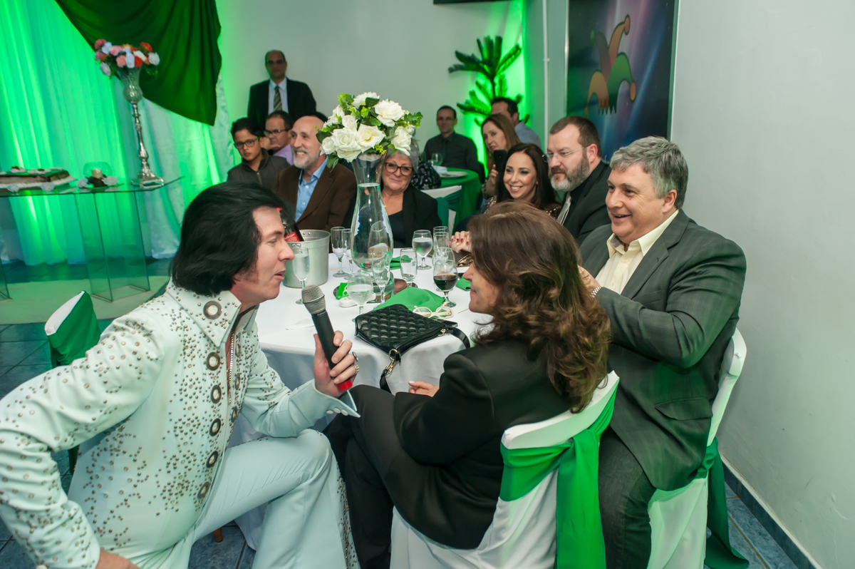 Formatura de Assistente Social - Uniaselvi-Marcilene Medeiros convidou o Elvis Presley para animar seus convidados na casa de eventos Zoeira, após sua colação de grau no Salão de Atos da PUC em Porto Alegre-RS