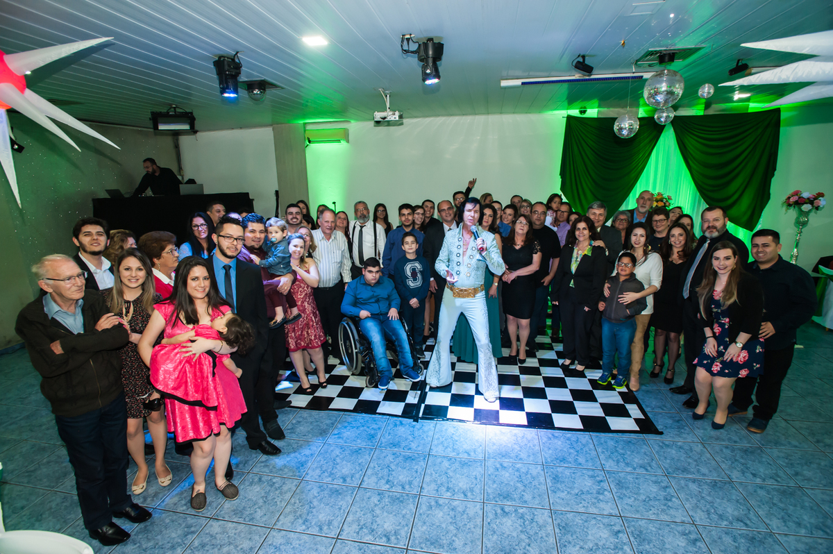 Formatura de Assistente Social - Uniaselvi-Marcilene Medeiros convidou o Elvis Presley para animar seus convidados na casa de eventos Zoeira, após sua colação de grau no Salão de Atos da PUC em Porto Alegre-RS