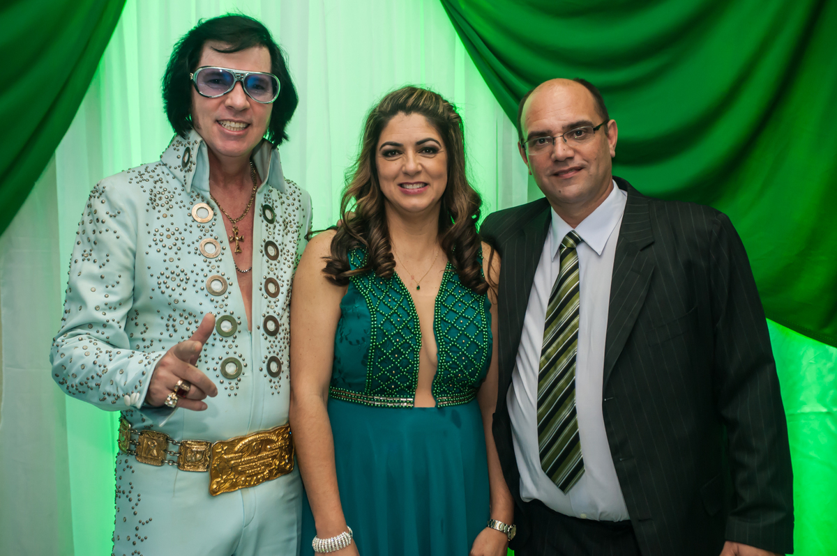 Formatura de Assistente Social - Uniaselvi-Marcilene Medeiros convidou o Elvis Presley para animar seus convidados na casa de eventos Zoeira, após sua colação de grau no Salão de Atos da PUC em Porto Alegre-RS