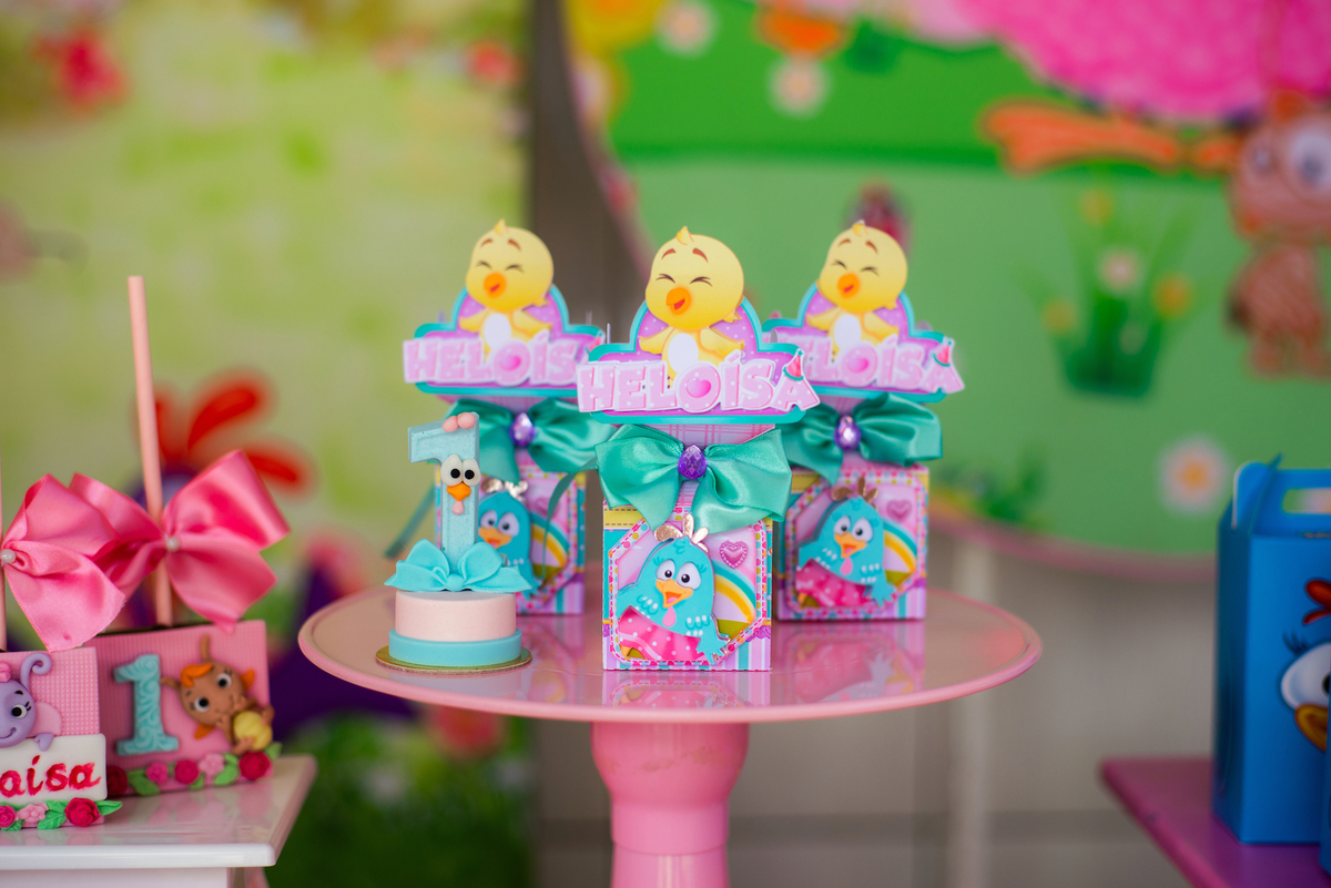 Aniversário infantil tema galinha pintadinha, decoração, fotografia infantil, Tai Barsanulfo em São Roque - SP