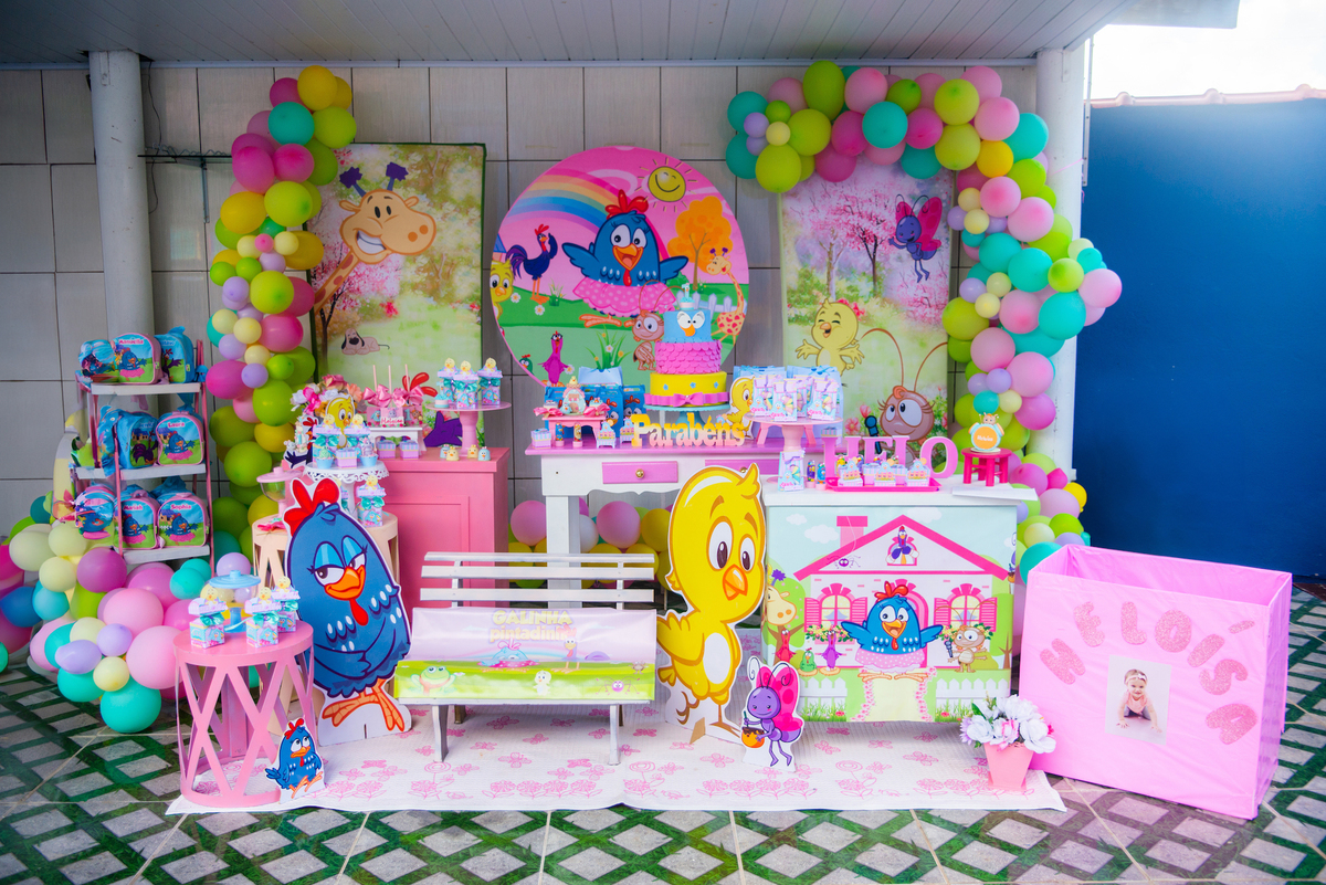 Aniversário infantil tema galinha pintadinha, decoração, fotografia infantil, Tai Barsanulfo em São Roque - SP