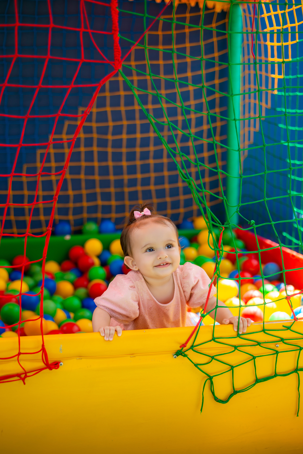 Aniversário infantil tema galinha pintadinha, decoração, fotografia infantil, piscina de bolinhas, Tai Barsanulfo em São Roque - SP