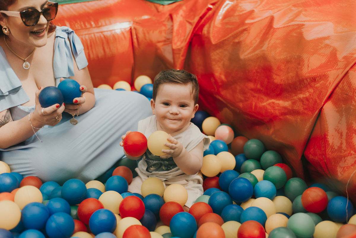 Aniversário infantil, festa 1 ano, tema cachorro, piscina de bolinha e diversão em São Roque - SP