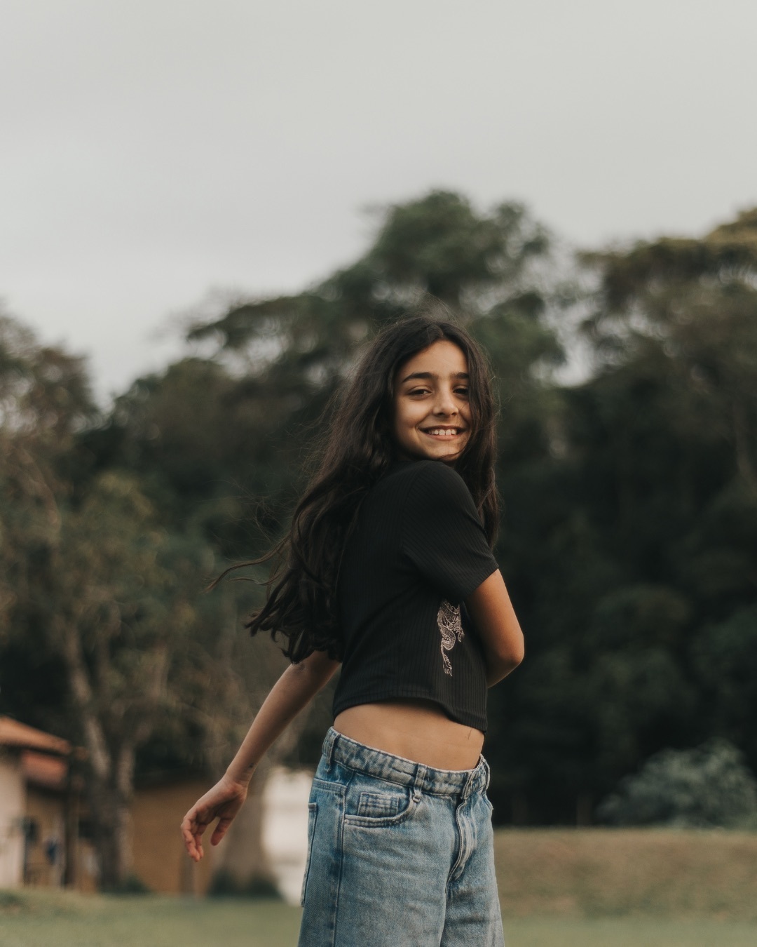 Ensaio infantil, menina brincando,   liberdade, ensaio fotográfico em São Roque - SP