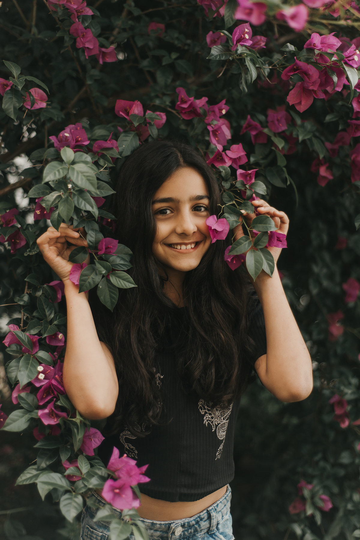  Ensaio infantil fotográfico, flores rosas, primavera em São Roque - SP
