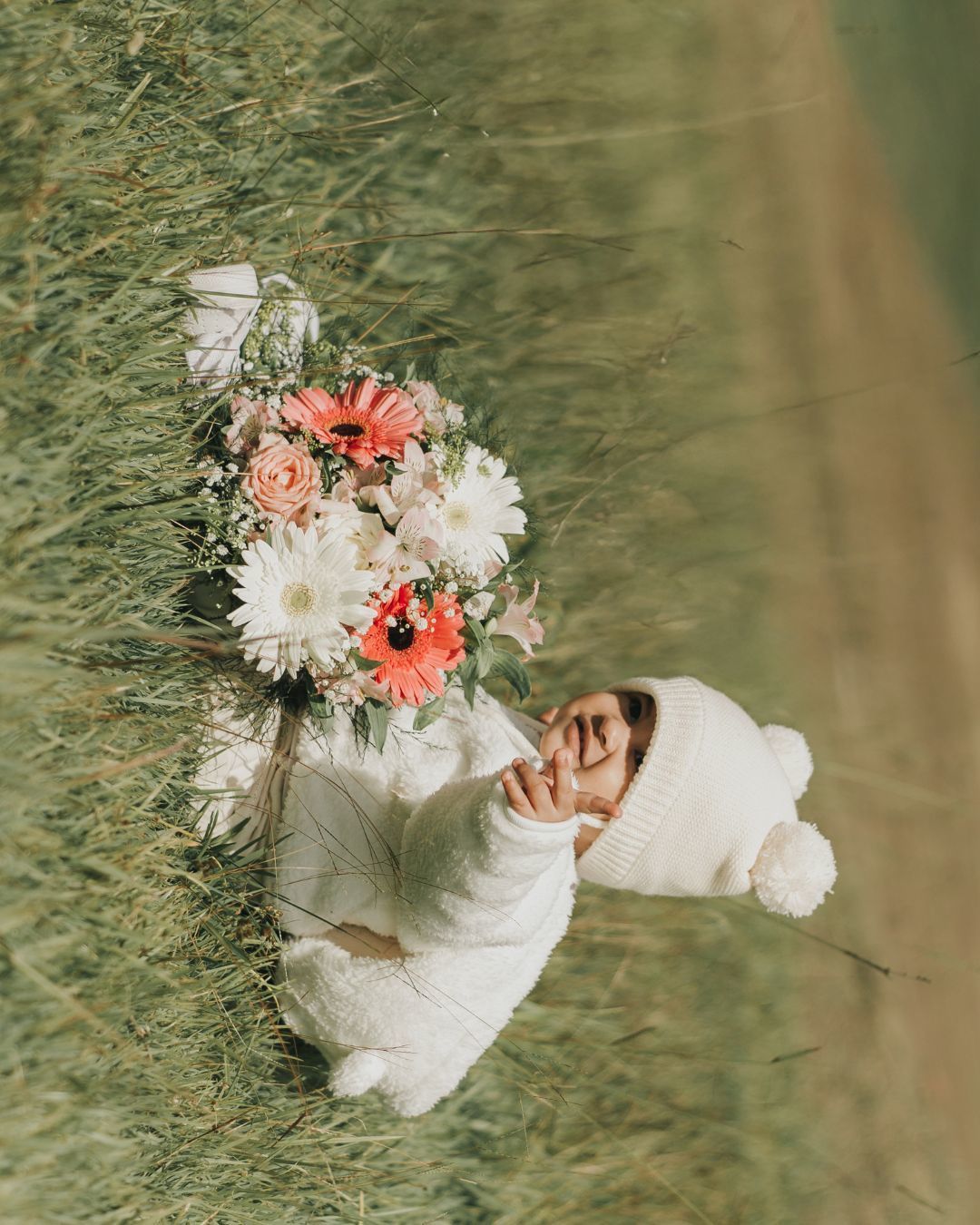 Chá revelação com família, ensaio infantil, buquê revelando sexo do bebê, São Roque - SP