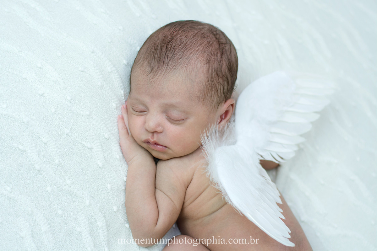 foto newborn tirada por momentum photographia no estudio petropolis rj menino