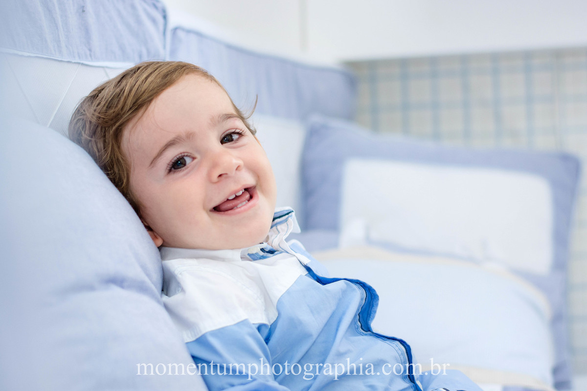 foto tirada por momentum photographia irmaos ensaio infantil petropolis rj