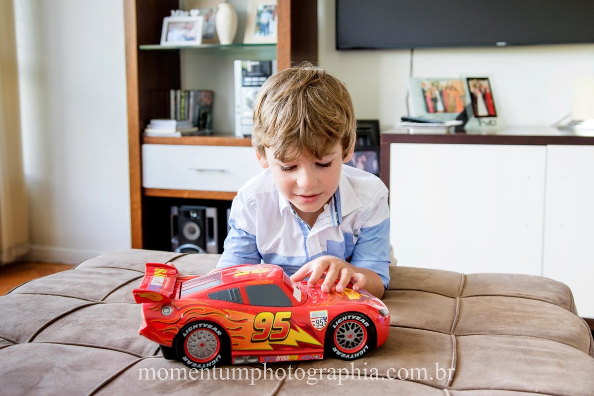 foto tirada por momentum photographia irmaos ensaio infantil petropolis rj