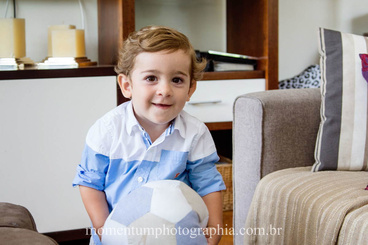 foto tirada por momentum photographia irmaos ensaio infantil petropolis rj