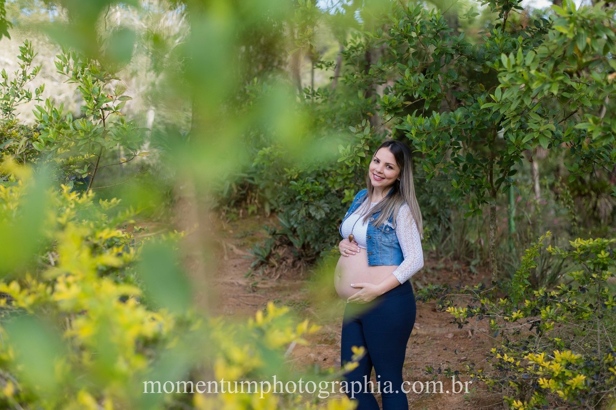 foto tirada por momentum photographia ensaio gestante em petropolis rj estudio parque cremeri
