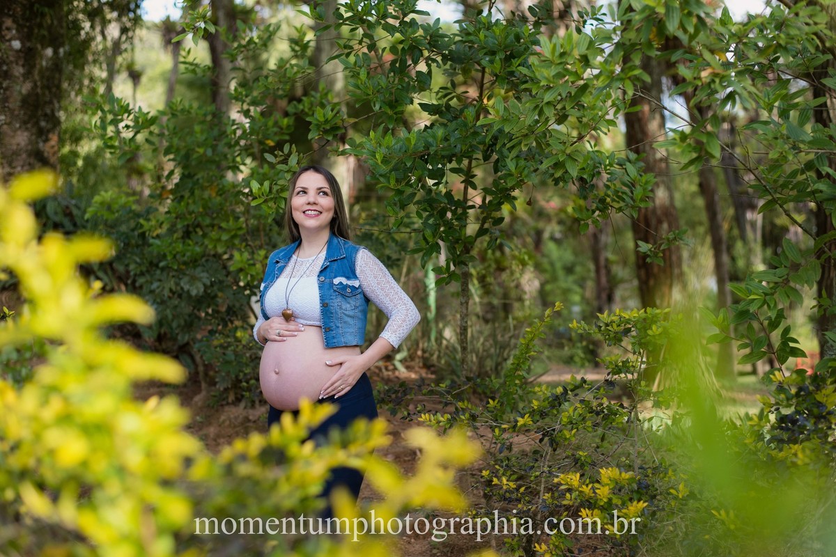 foto tirada por momentum photographia ensaio gestante em petropolis rj estudio parque cremeri