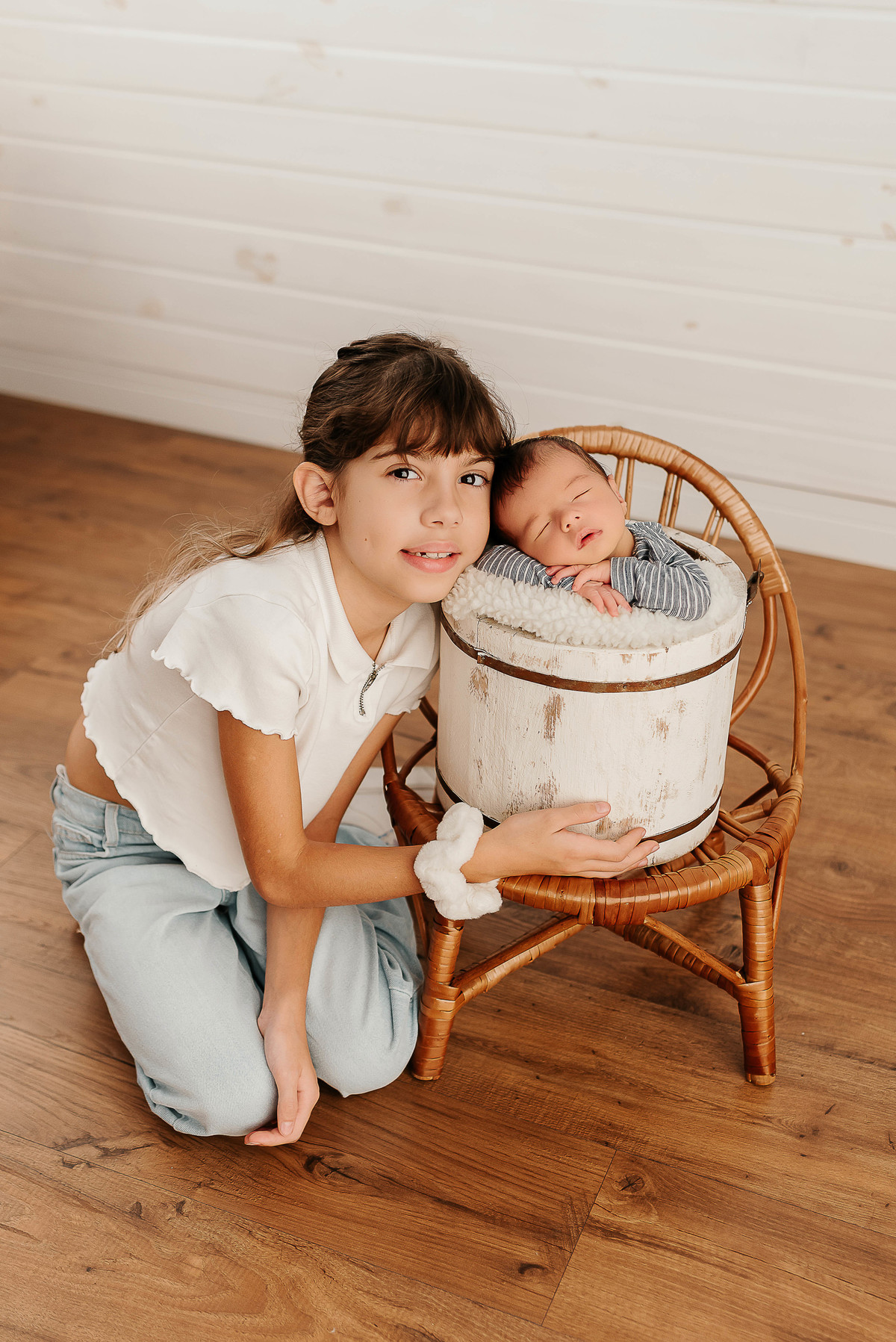 ensaio-newborn-petropolis-rj-estudio-quitandinha-fotografia-profissional-atemporal-clean-familia-recem-nascido