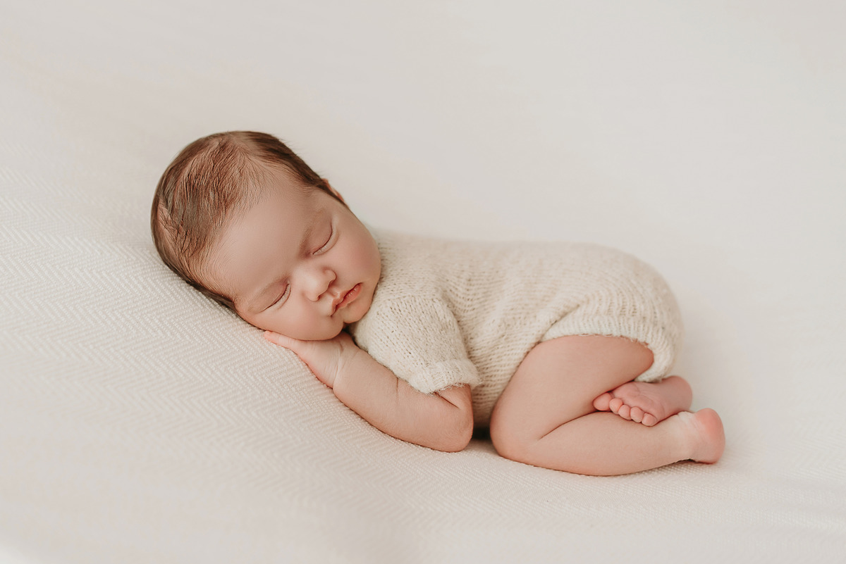 ensaio-newborn-petropolis-rj-sessao-fotografia-profissional-atemporal-estudio-climatizado-especialidade