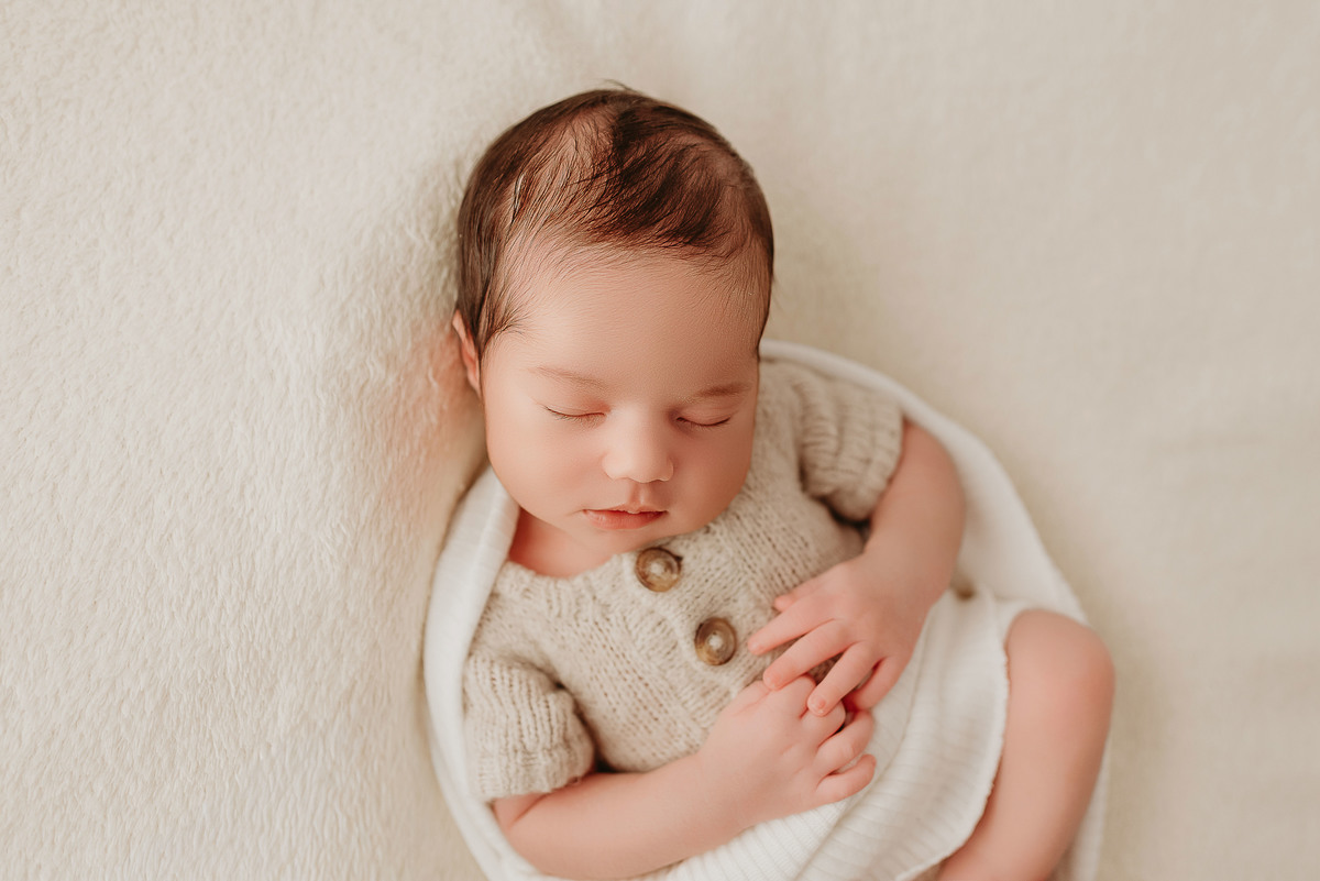 ensaio-newborn-petropolis-rj-sessao-fotografia-profissional-atemporal-estudio-climatizado-especialidade