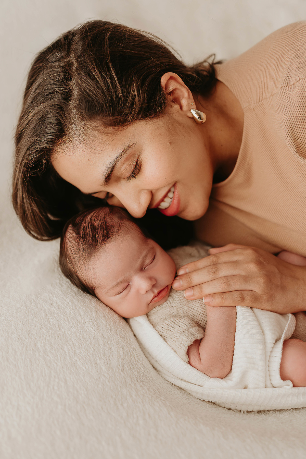ensaio-newborn-petropolis-rj-sessao-fotografia-profissional-atemporal-estudio-climatizado-especialidade
