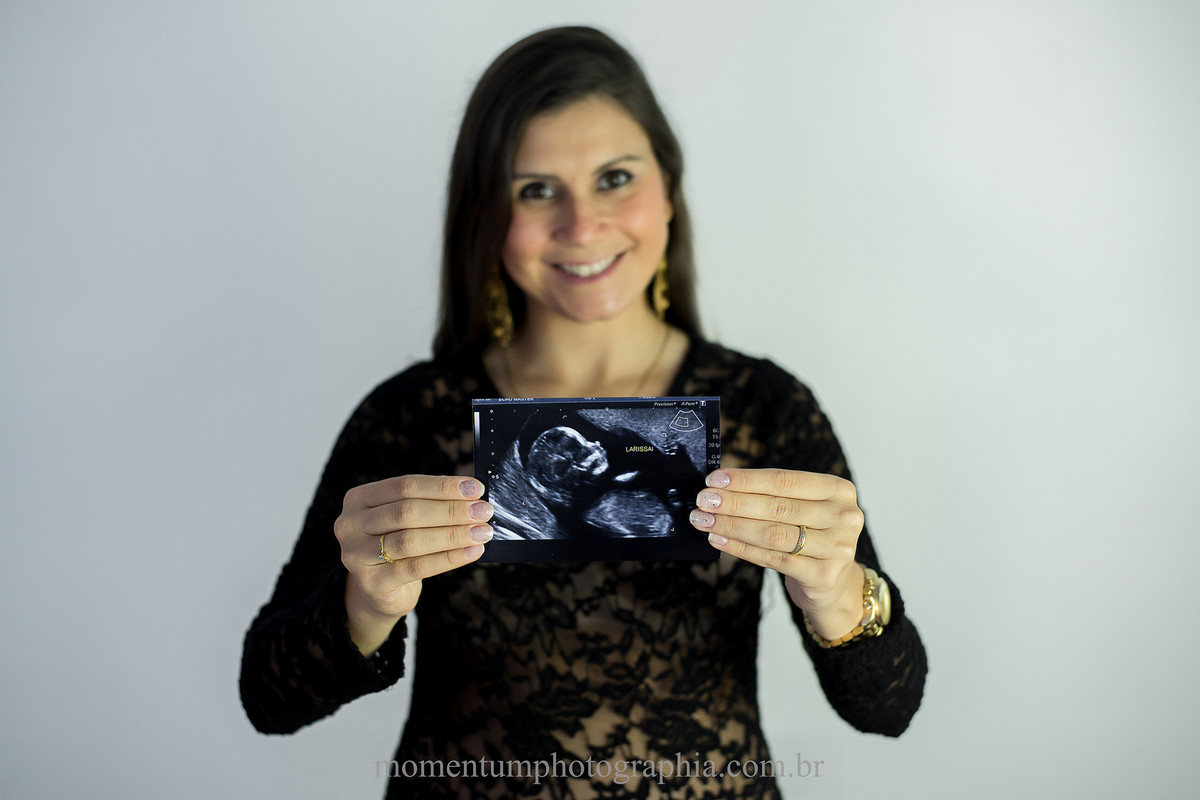 foto tirada por momentum photographia gestante maternidade gravida em petropolis rj estudio ultrassom