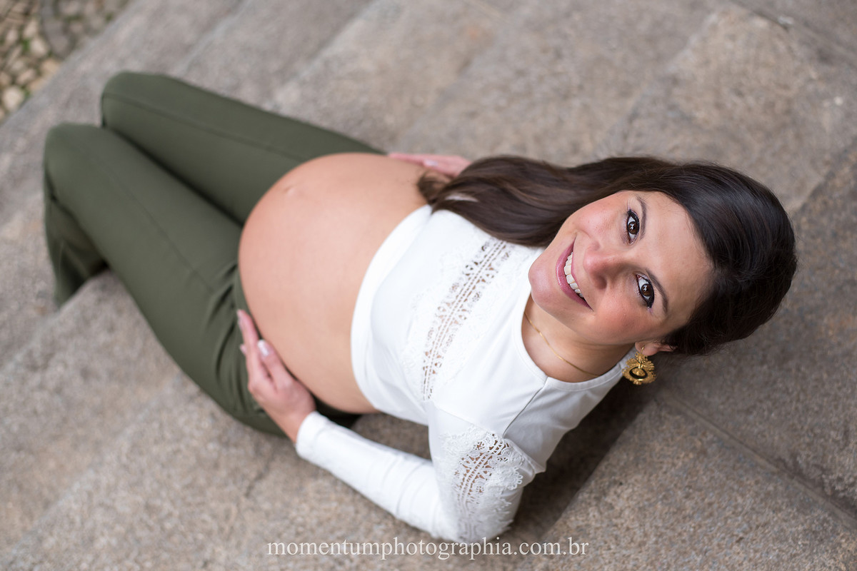 foto tirada por momentum photographia gestante maternidade gravida em petropolis rj estudio hotel quitandinha