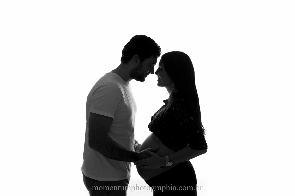 foto tirada por momentum photographia gestante maternidade gravida em petropolis rj estudio
