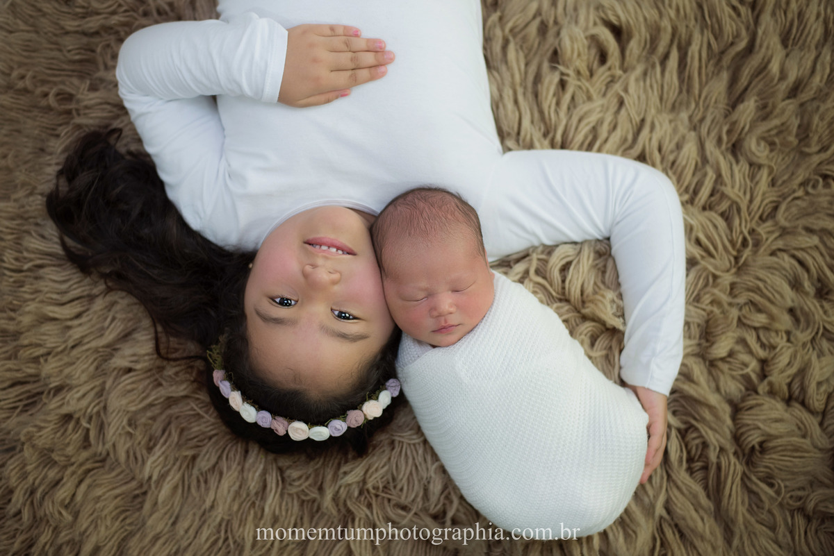 foto tirada por momentum photographia em petropolis rj estudio newborn