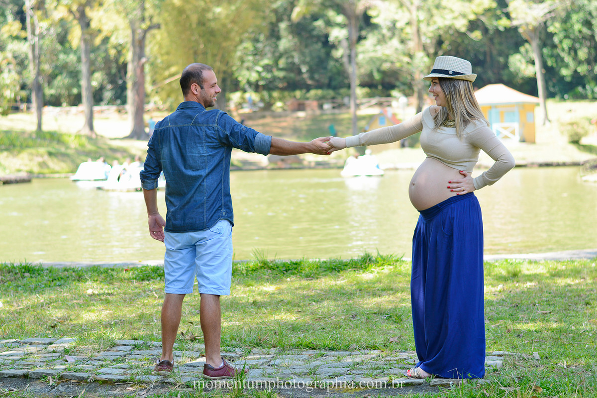 Fotos de grávida tiradas por Momentum Photographia no Parque Cremerie em Petrópolis, RJ