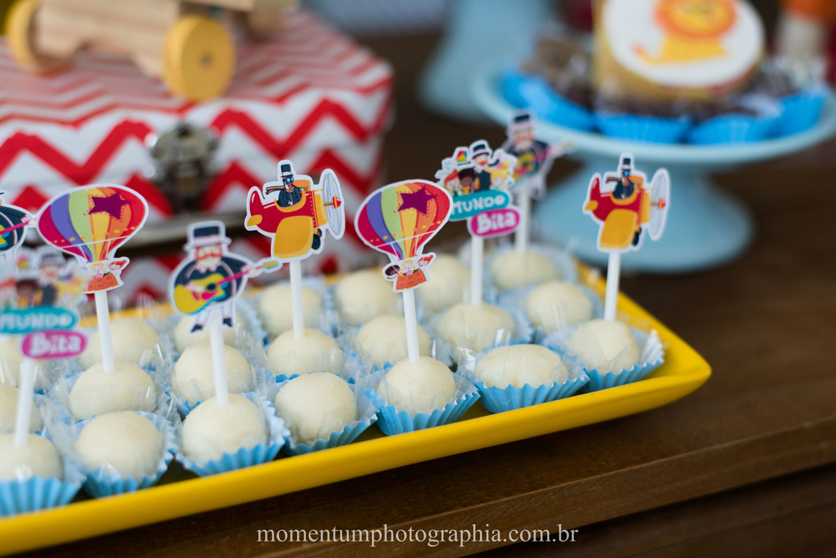 foto tirada por momentum photographia aniversario infantil em petropolis rj tema mundo bita