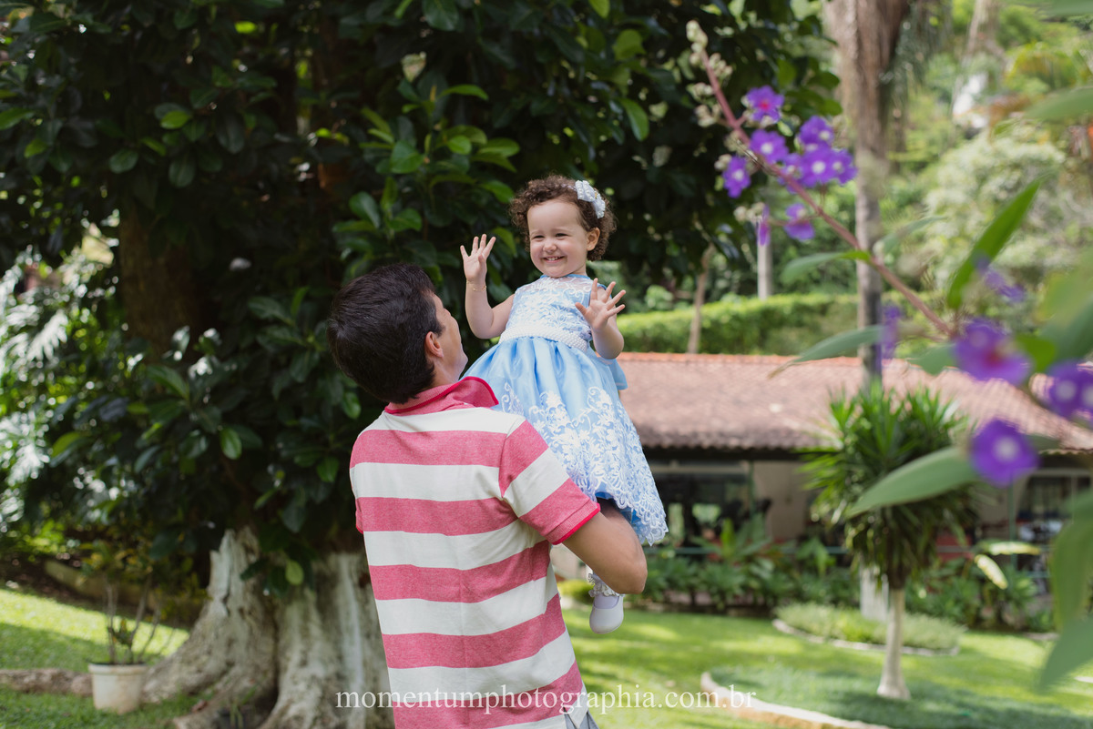 foto tirada por momentum photographia ensaio de família petropolis rj família