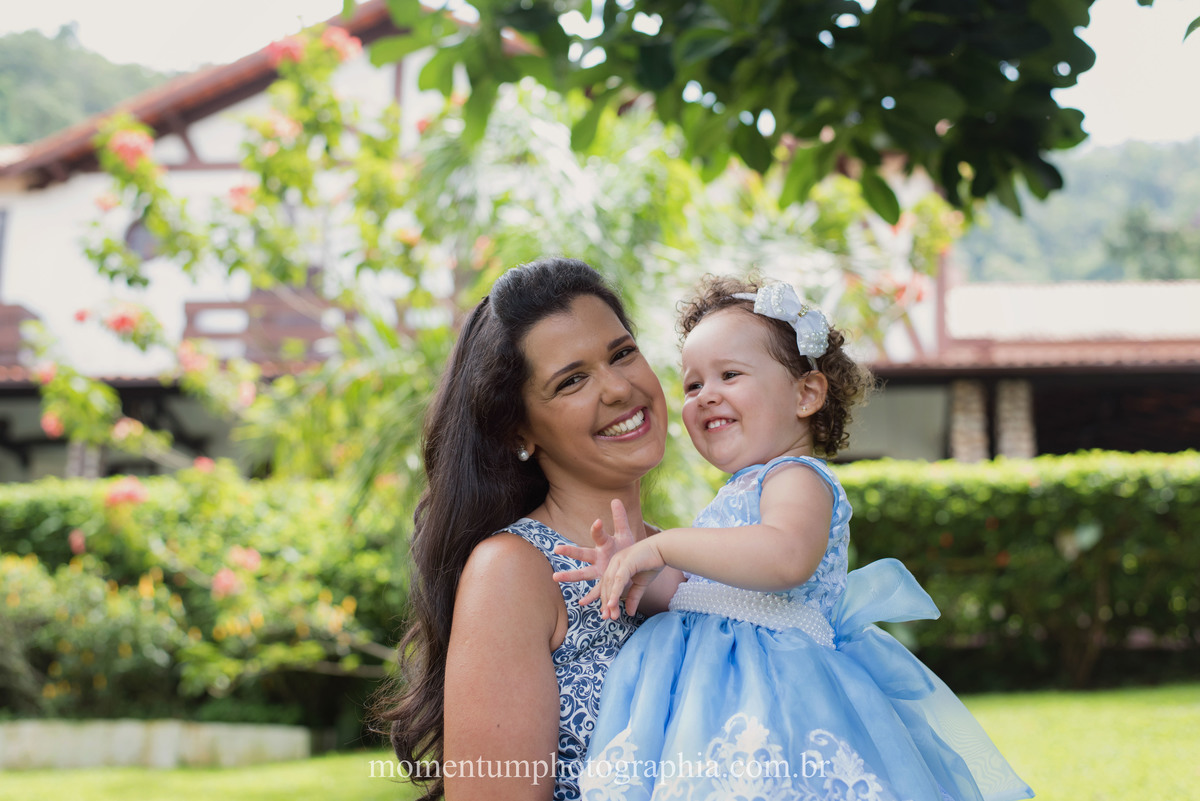 foto tirada por momentum photographia ensaio de família petropolis rj família