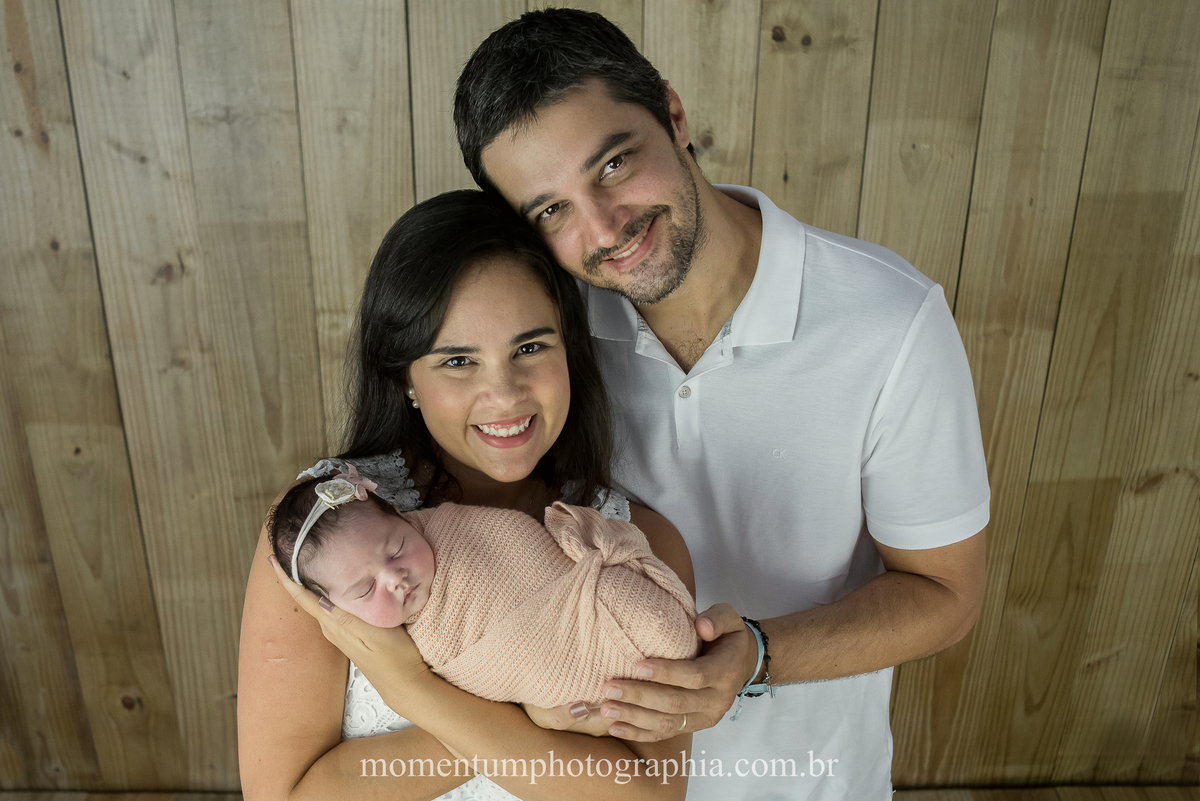 foto por momentum photographia sessao newborn ensaio recem nascido maternidade petropolis rj quitandinha estudio menina irmaos familia foto de gradivez gestacao profissional