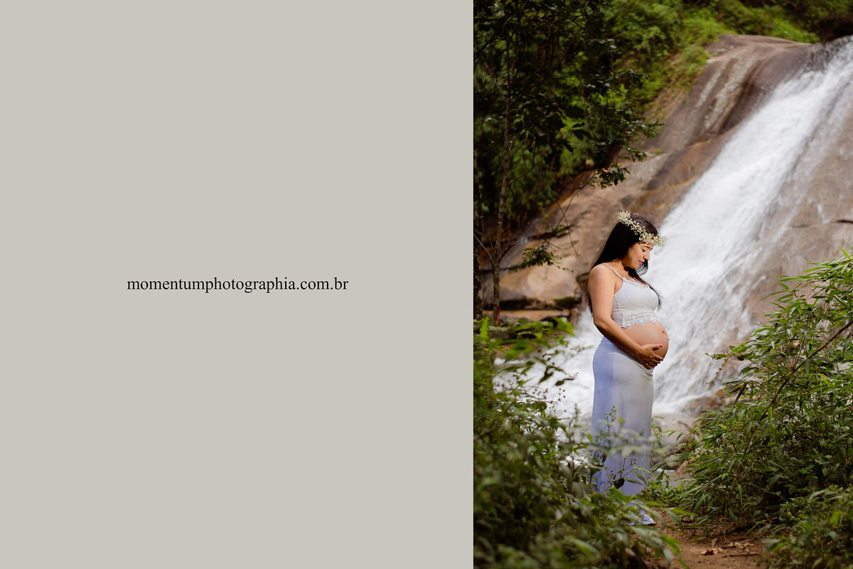Foto de gestante grávida tirada pela Momentum Photographia em Petrópolis - RJ cachoeira