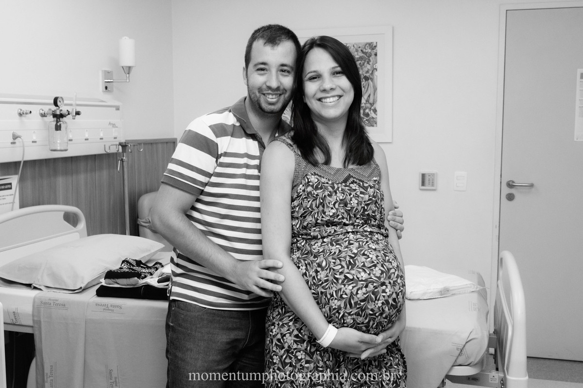 Foto de parto tirada por Momentum Photographia na maternidade do Hospital Santa Teresa em Petrópolis - RJ