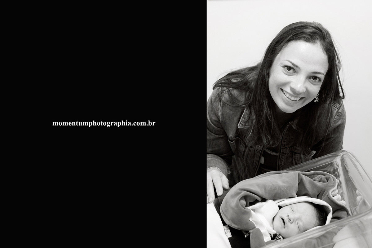 Foto de parto tirada por Momentum Photographia na maternidade do Hospital Santa Teresa em Petrópolis - RJ
