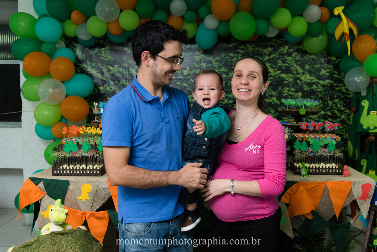 foto tirada por momentum photographia em petropolis rj aniversario infantil dinossauros