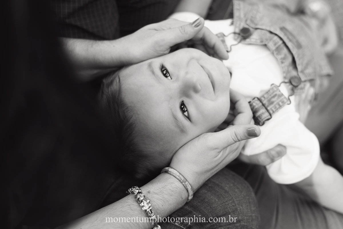 foto tirada por momentum photographia ensaio de família petropolis rj família