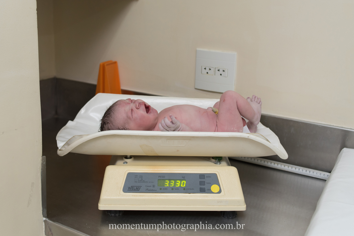 Fotografia de parto hospital Unimed Petropolis, RJ. Foto de Momentum Photographia. 