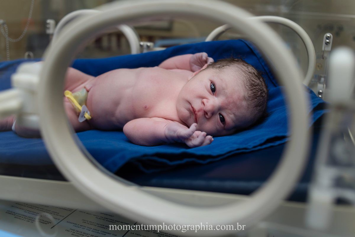 Fotografia de parto hospital Unimed Petropolis, RJ. Foto de Momentum Photographia. 