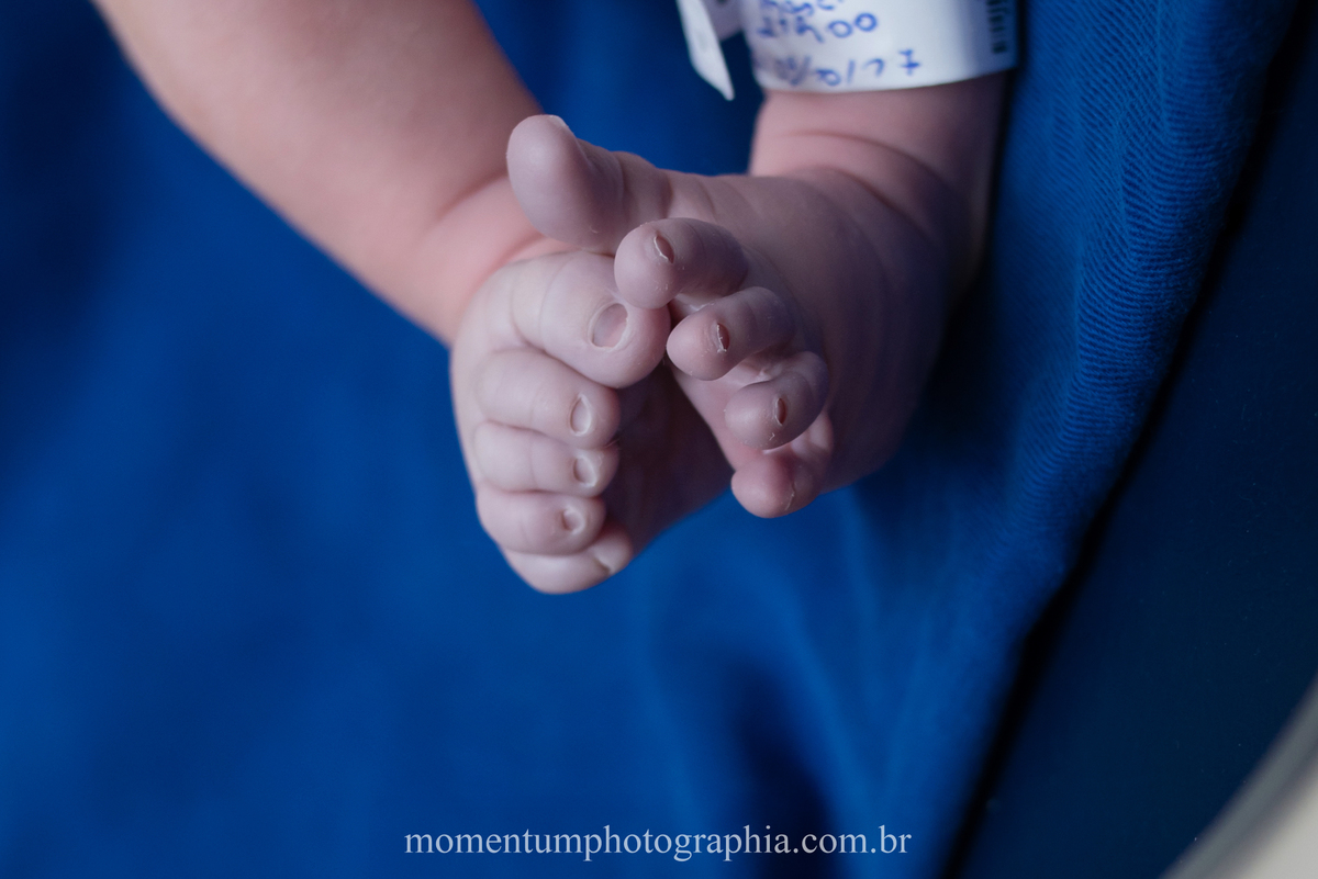 Fotografia de parto hospital Unimed Petropolis, RJ. Foto de Momentum Photographia. 