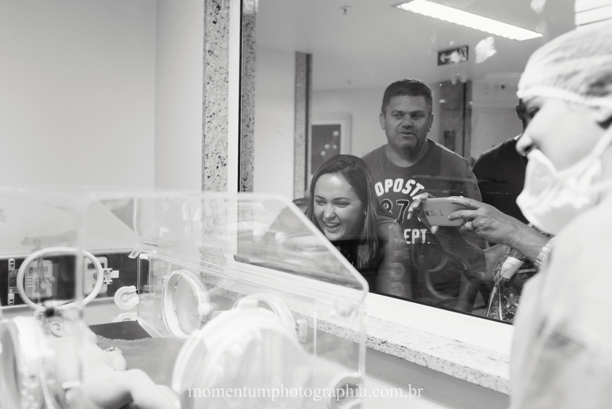 Fotografia de parto hospital Unimed Petropolis, RJ. Foto de Momentum Photographia. 