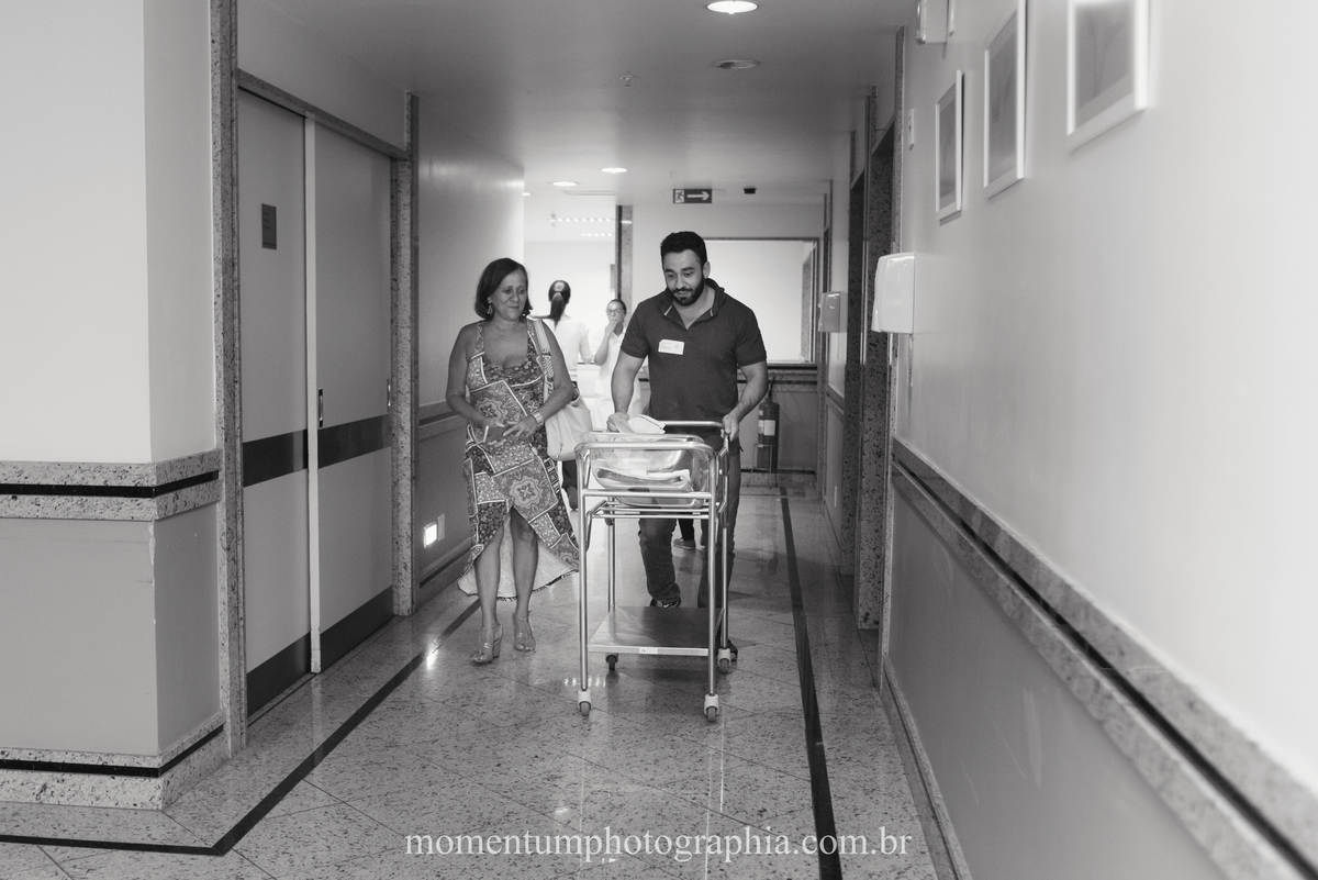 Fotografia de parto hospital Unimed Petropolis, RJ. Foto de Momentum Photographia. 
