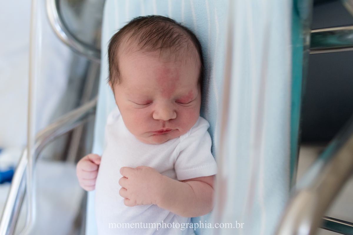 Fotografia de parto hospital Unimed Petropolis, RJ. Foto de Momentum Photographia. 