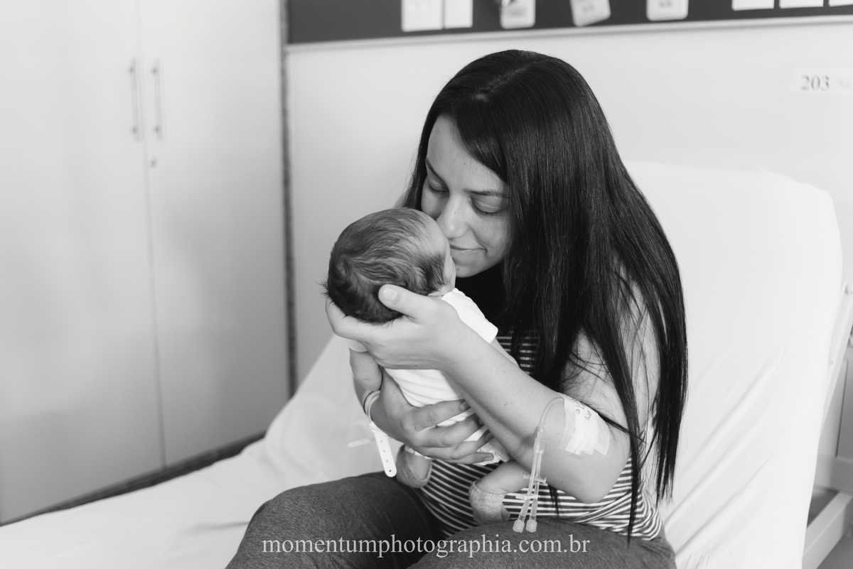 Fotografia de parto hospital Unimed Petropolis, RJ. Foto de Momentum Photographia. 