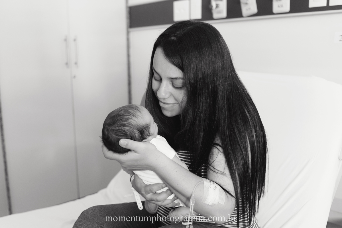 Fotografia de parto hospital Unimed Petropolis, RJ. Foto de Momentum Photographia. 