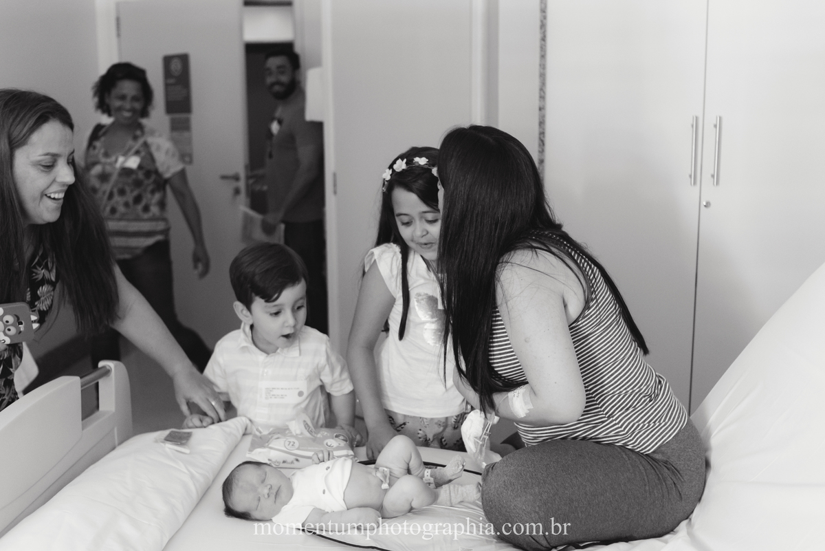 Fotografia de parto hospital Unimed Petropolis, RJ. Foto de Momentum Photographia. 
