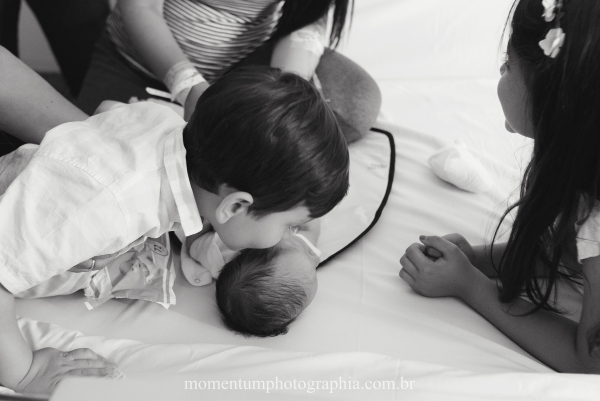 Fotografia de parto hospital Unimed Petropolis, RJ. Foto de Momentum Photographia. 