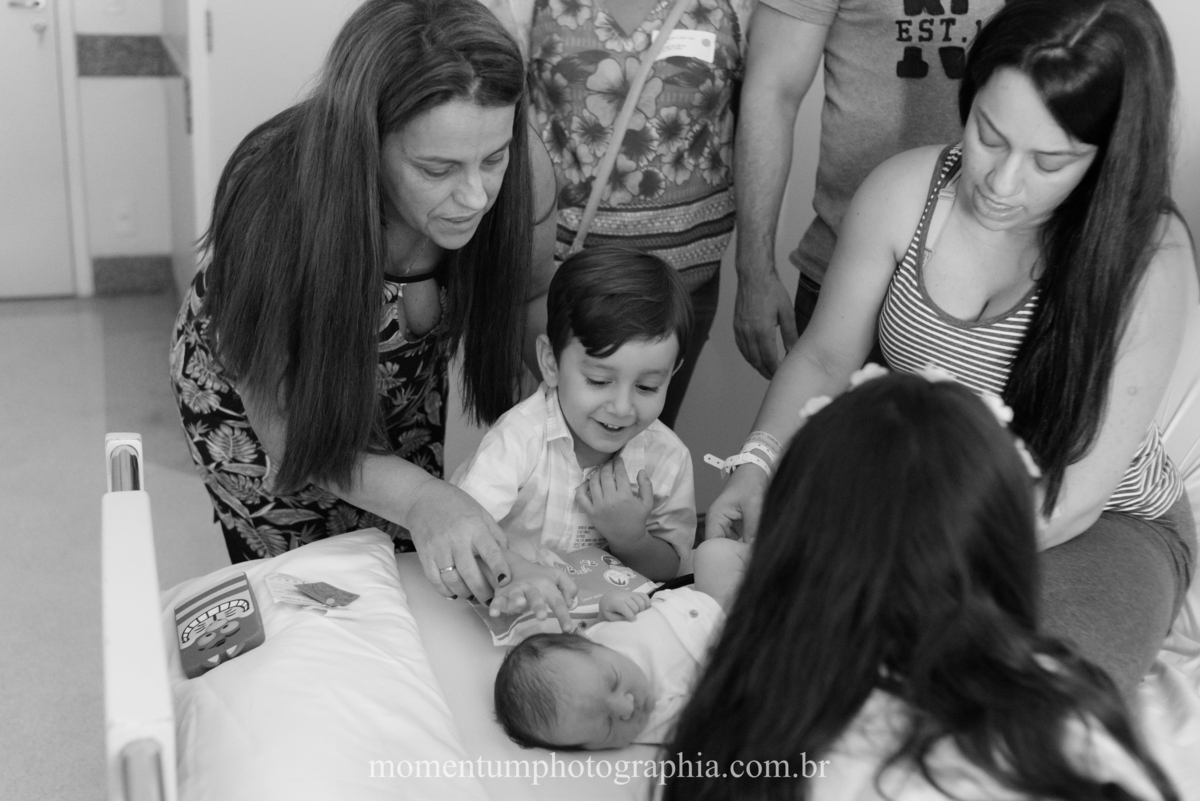 Fotografia de parto hospital Unimed Petropolis, RJ. Foto de Momentum Photographia. 