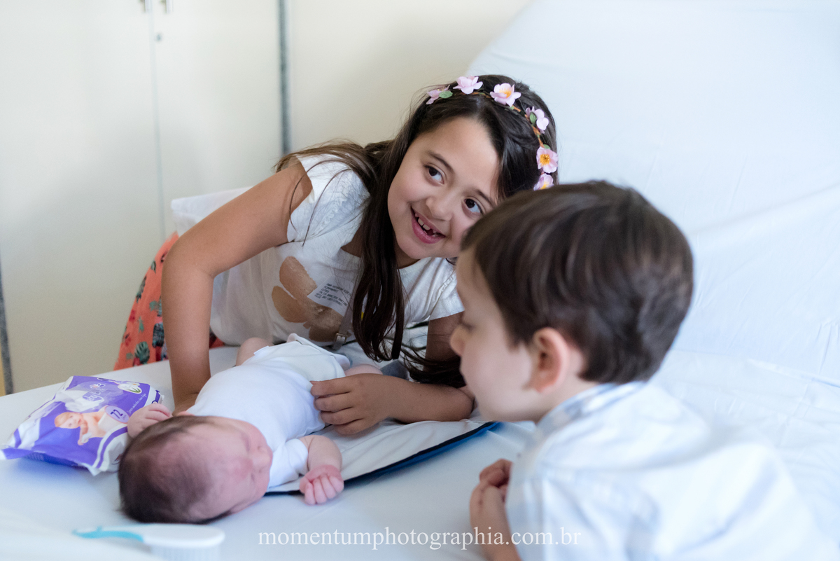 Fotografia de parto hospital Unimed Petropolis, RJ. Foto de Momentum Photographia. 