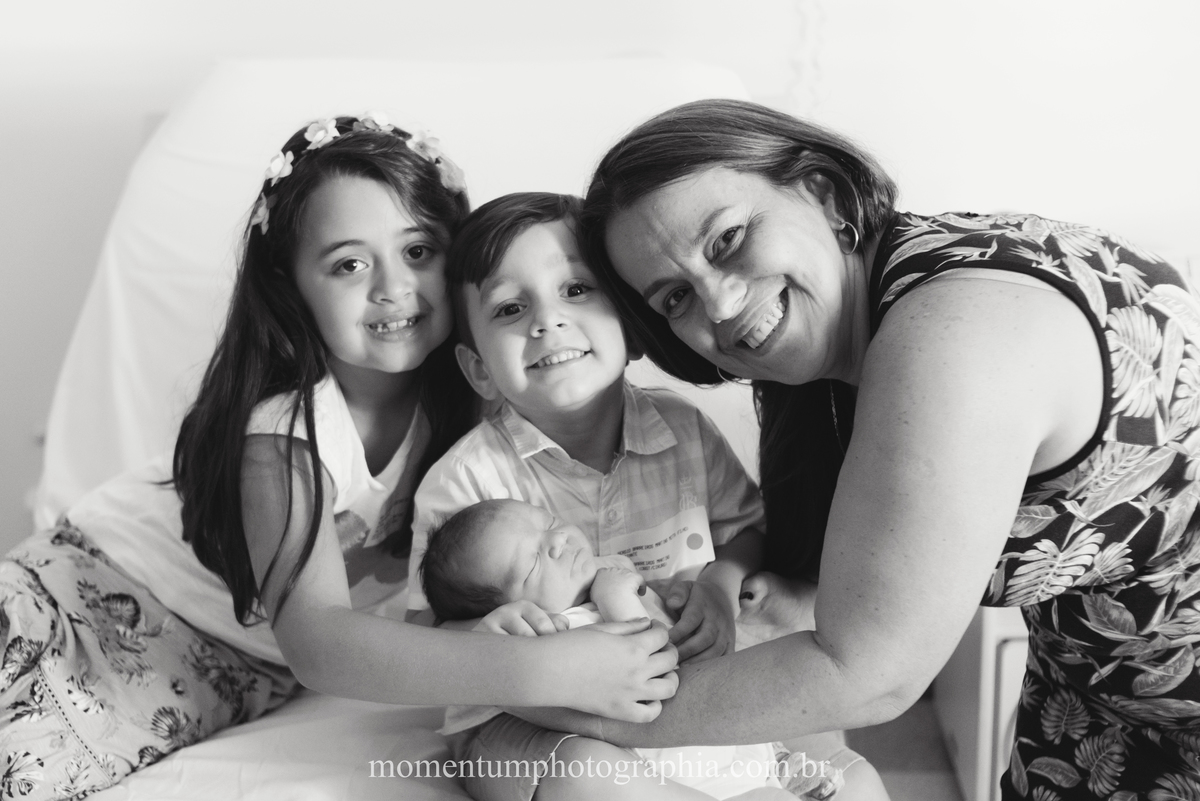 Fotografia de parto hospital Unimed Petropolis, RJ. Foto de Momentum Photographia. 