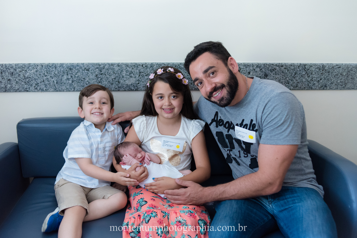 Fotografia de parto hospital Unimed Petropolis, RJ. Foto de Momentum Photographia. 